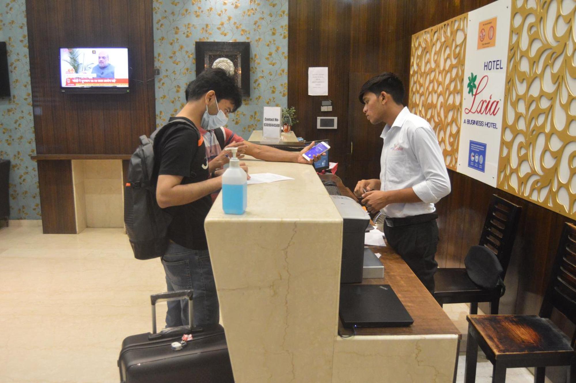 Hotel Lxia Hinjewadi - Indian Nationals Only Pimpri-Chinchwad Eksteriør billede