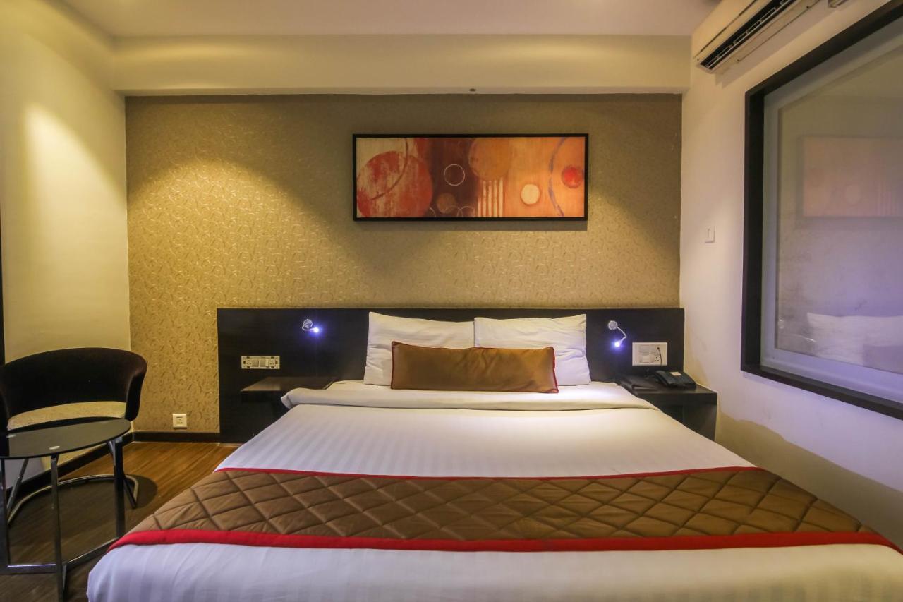 Hotel Lxia Hinjewadi - Indian Nationals Only Pimpri-Chinchwad Eksteriør billede