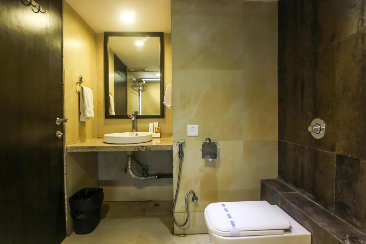 Hotel Lxia Hinjewadi - Indian Nationals Only Pimpri-Chinchwad Eksteriør billede